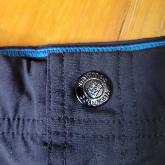 Women's Omni-shield advanced repellency Black hiking shorts Gray trim Size 14/46 - Picture 5 of 9